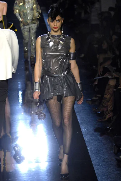 Look 4